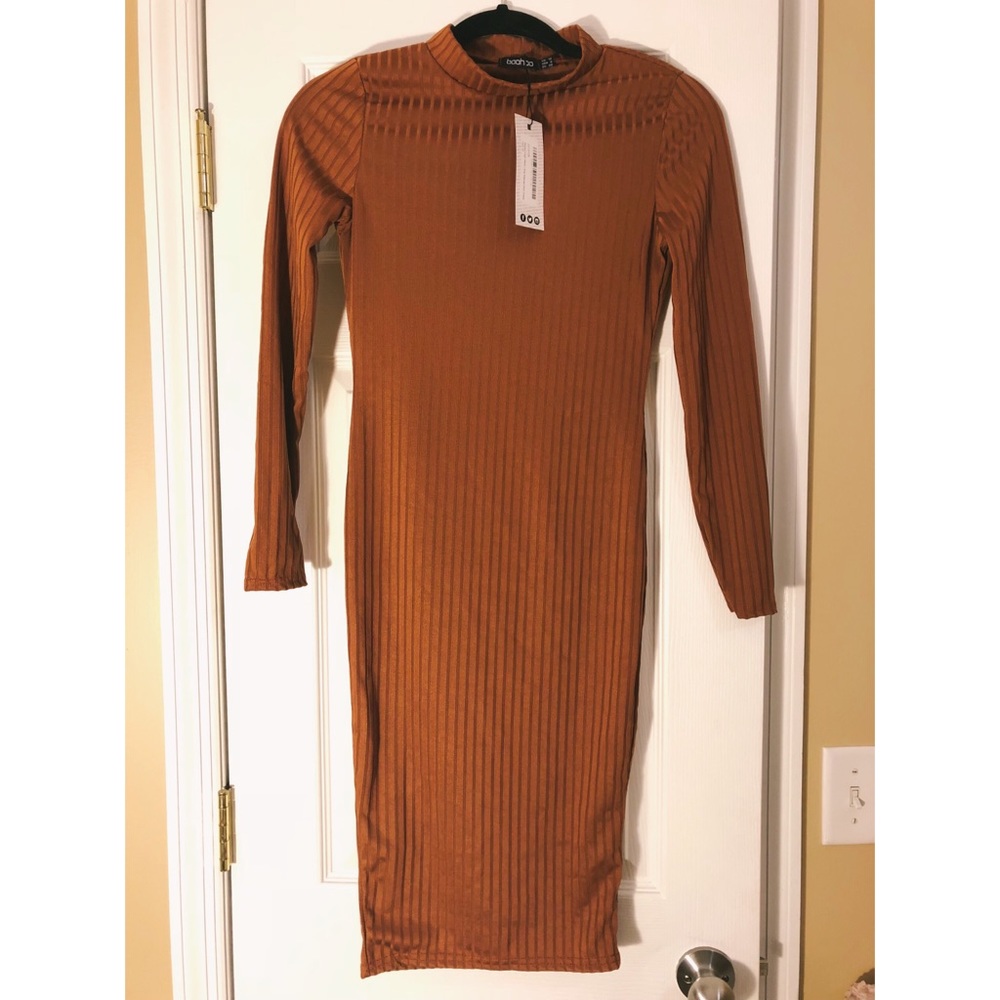 NWT Boohoo Ribbed Mock Neck Body Con Dress